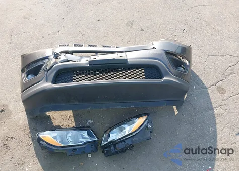 2018 Jeep Compass Latitude 4X4 from USA, damaged, VIN 3C4NJDBBXJT115783